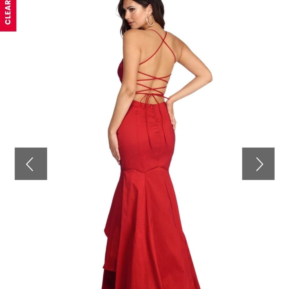 Red mermaid style dress - Picture 2 of 7